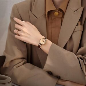 Reloj Femenino de Cuero Vintage Elegance - Clube Boss